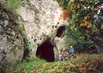 Gwny otwr jaskini